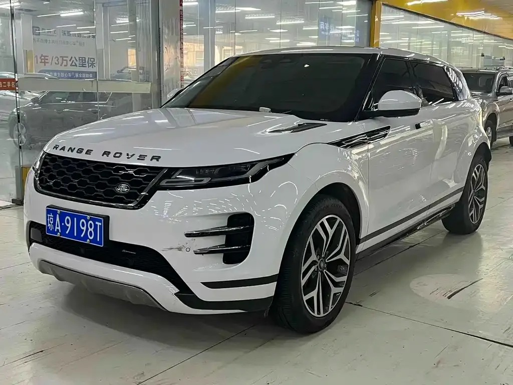 Land Rover Evoque — фото 1
