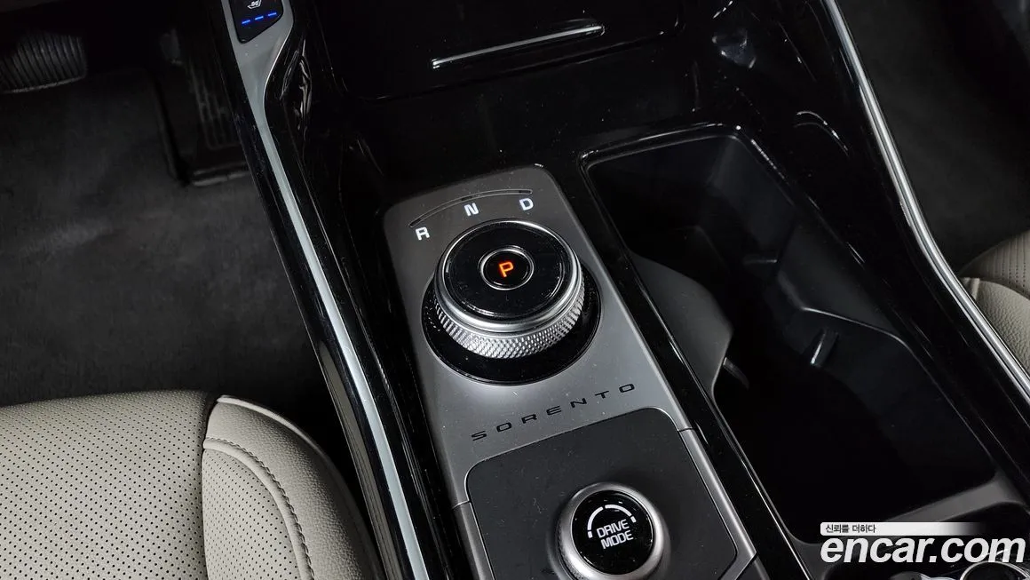 Kia Sorento — фото 9