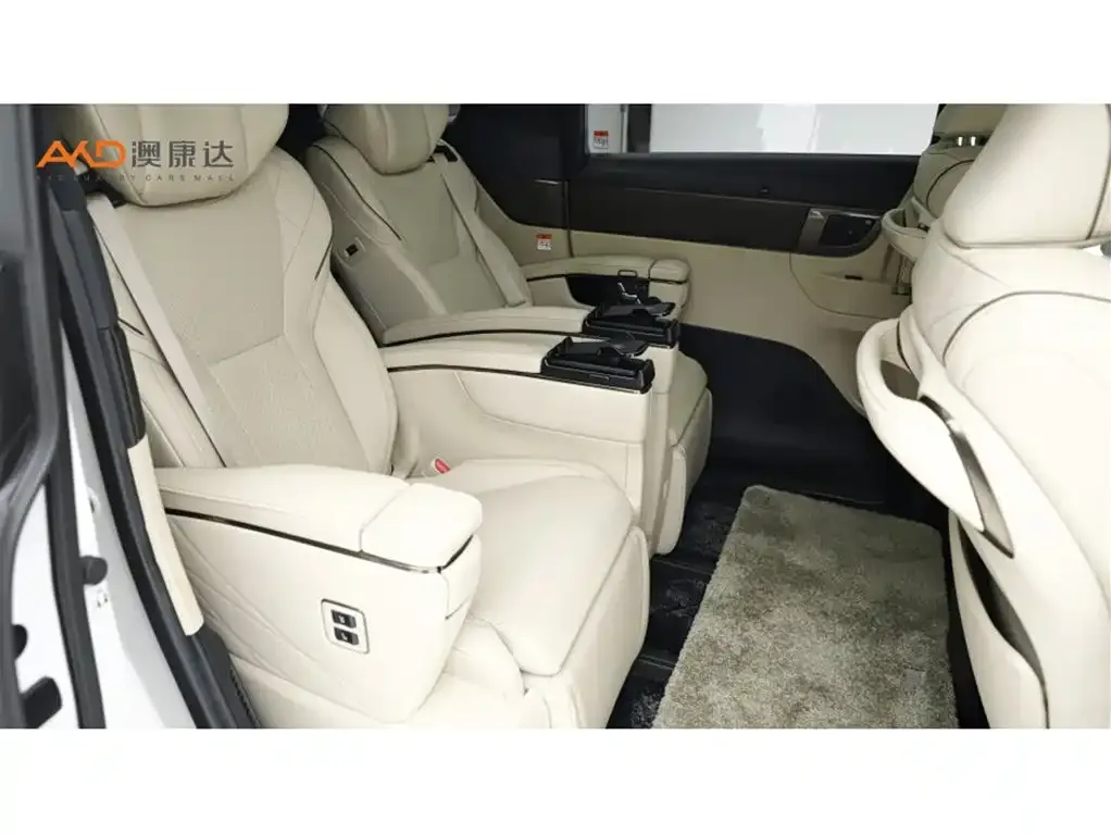 Toyota Vellfire — фото 8