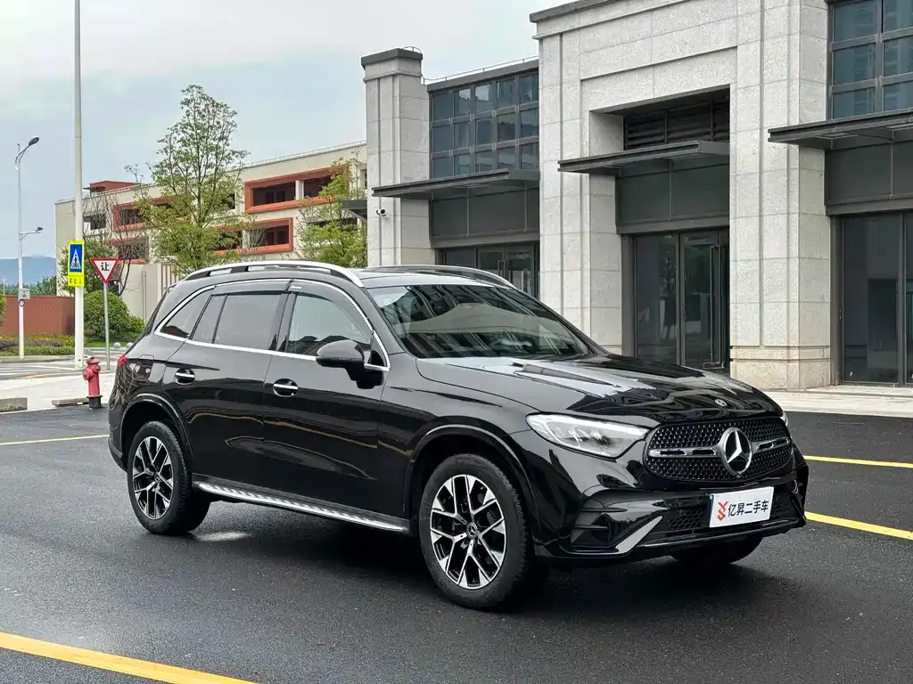 Mercedes-Benz GLC — фото 1
