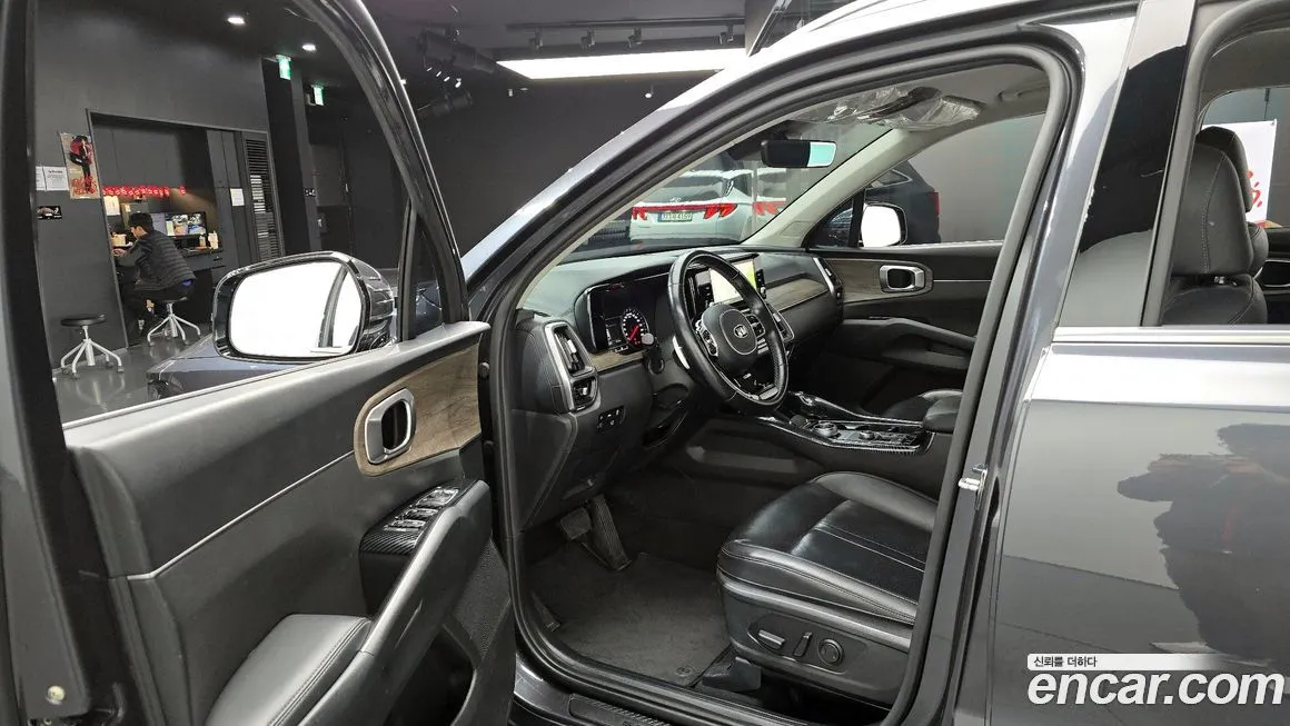 Kia Sorento — фото 10