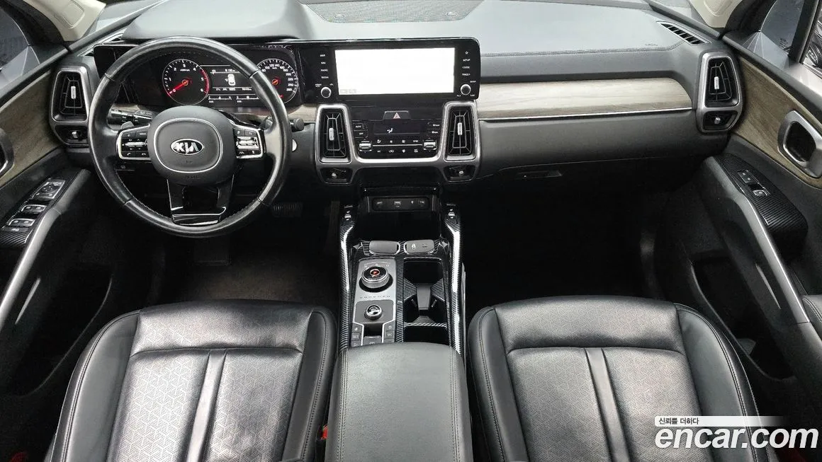 Kia Sorento — фото 7