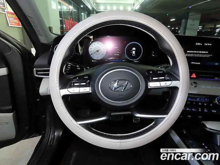 Hyundai AVANTE — фото 8
