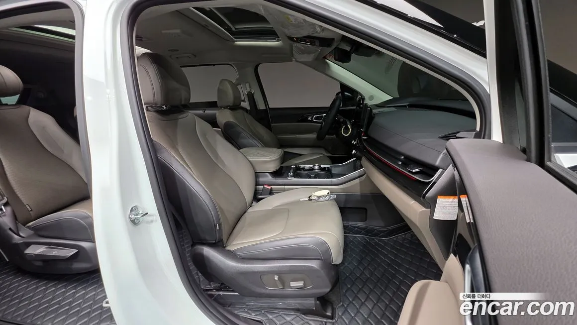 Kia Carnival — фото 10