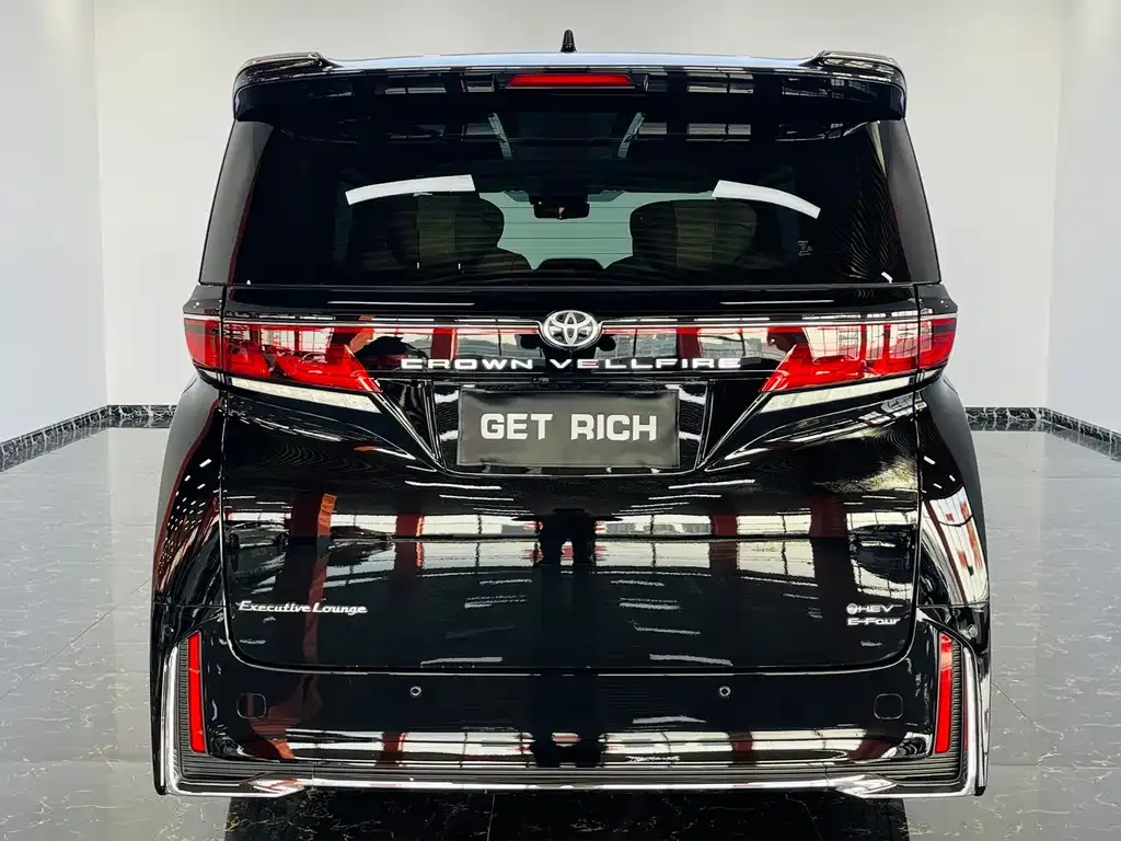Toyota Vellfire — фото 8