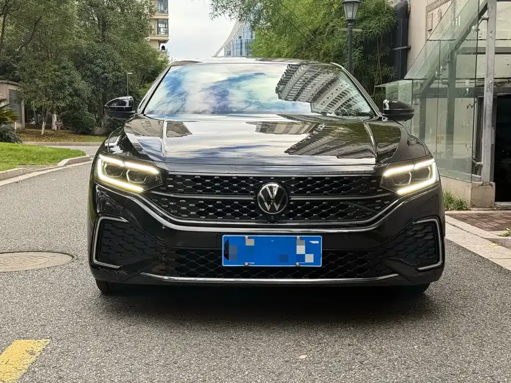 Volkswagen Passat — фото 2
