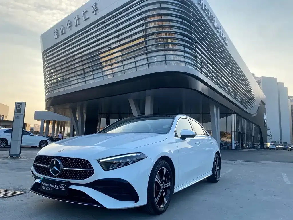 Mercedes-Benz A-Class — фото 1