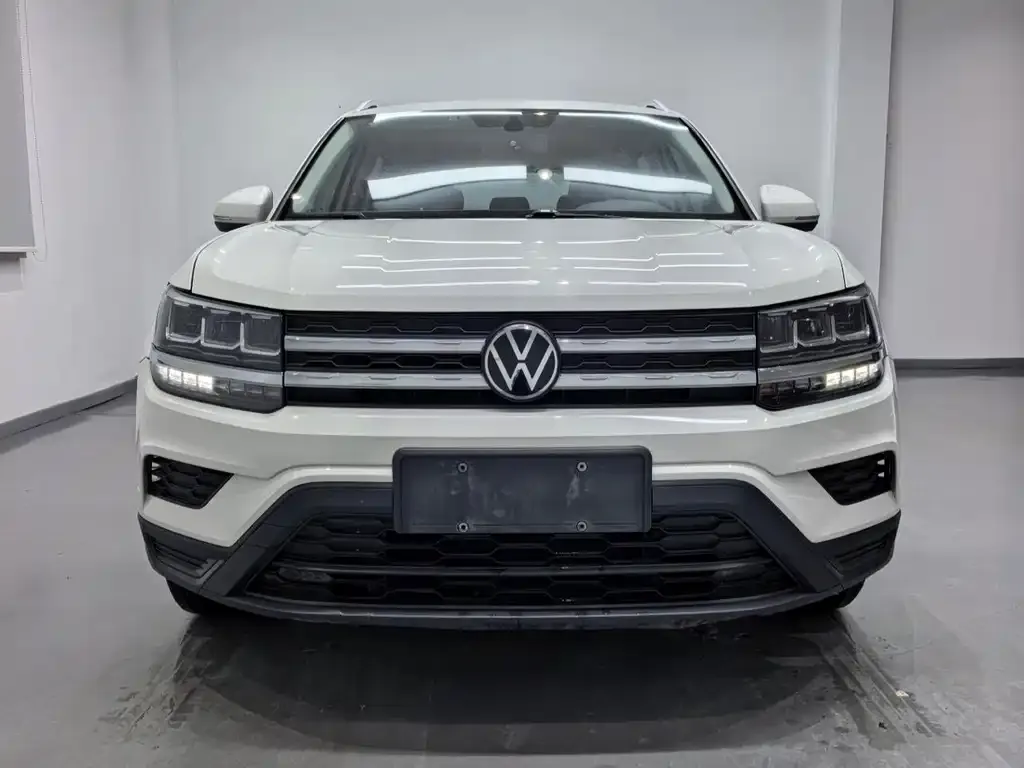 Volkswagen Tharu — фото 2