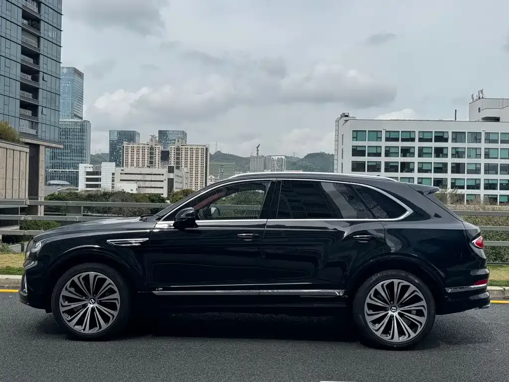 Bentley Bentayga — фото 4