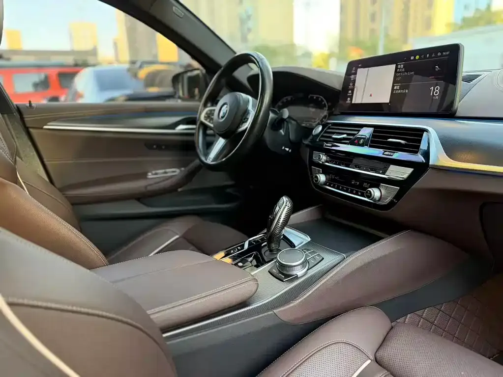 BMW 5 Series New Energy — фото 8