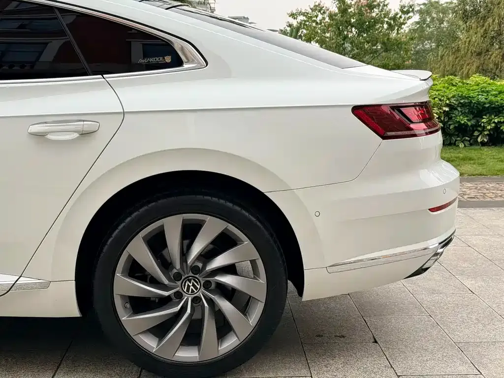 Volkswagen CC — фото 9