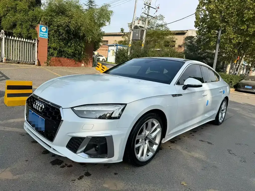 Audi A5 (Import) — фото 1