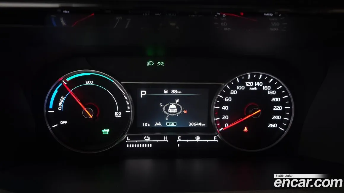 Kia Sorento — фото 8