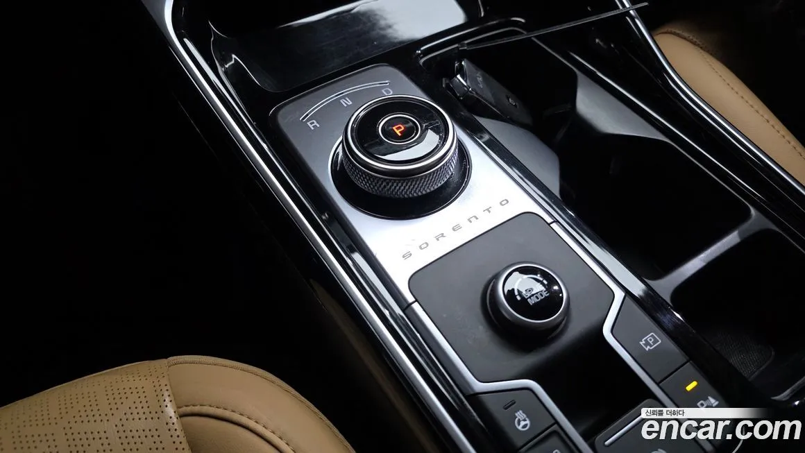 Kia Sorento — фото 9