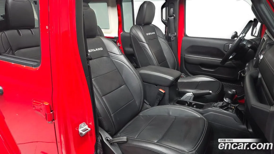 Jeep Wrangler — фото 10