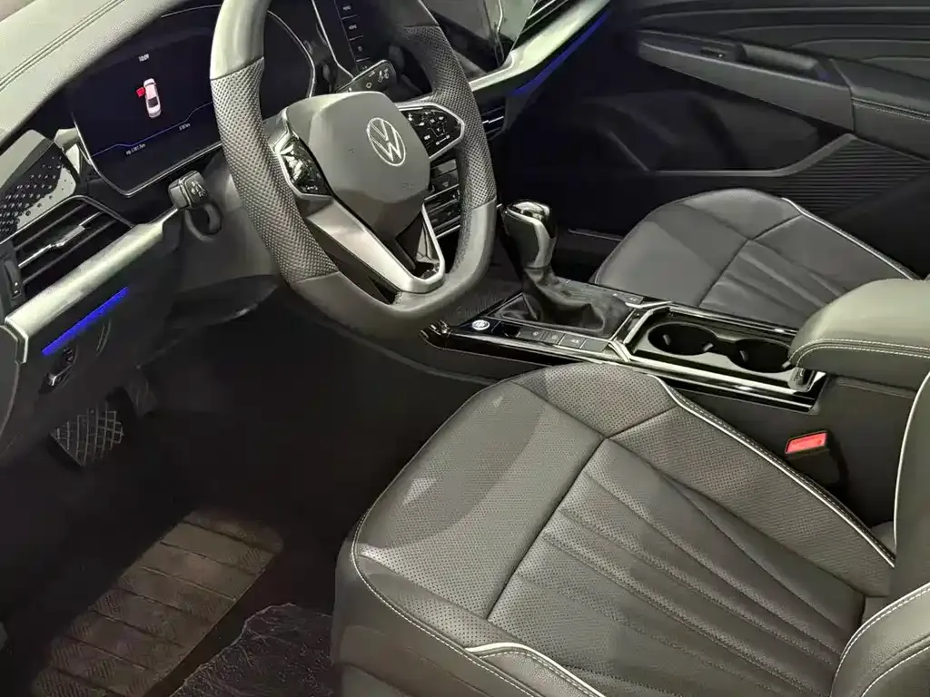 Volkswagen Passat — фото 7