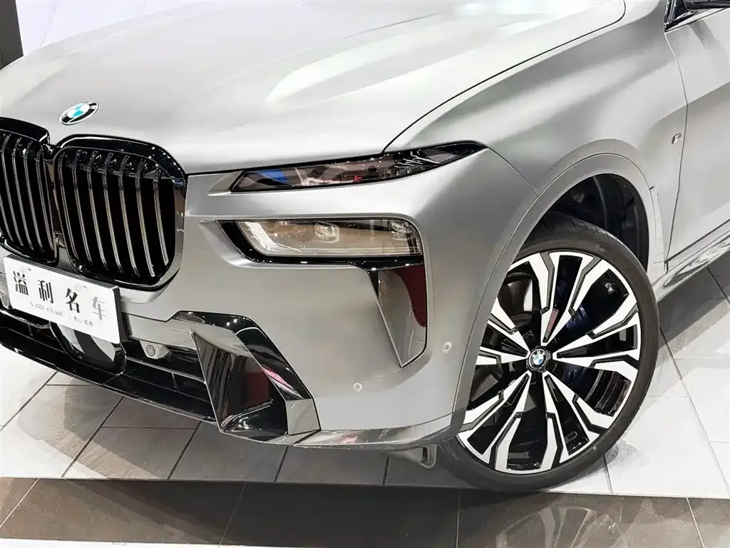 BMW X7 — фото 7