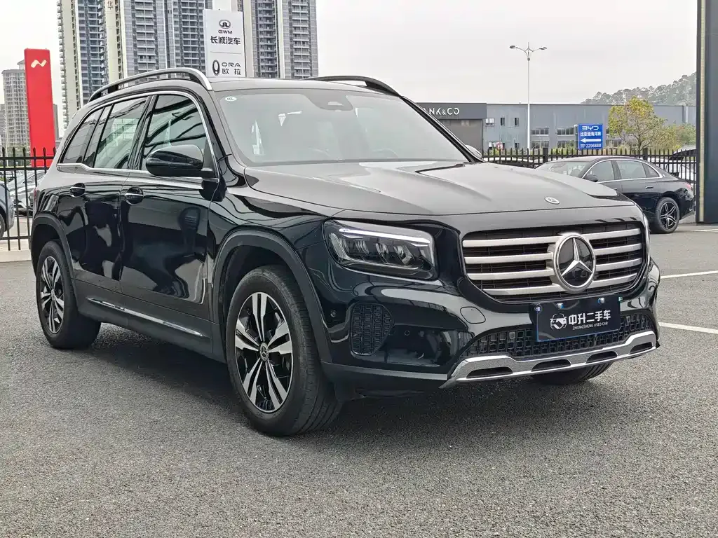 Mercedes-Benz GLB — фото 3