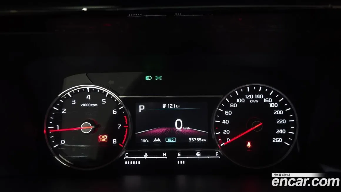 Kia Sorento — фото 8