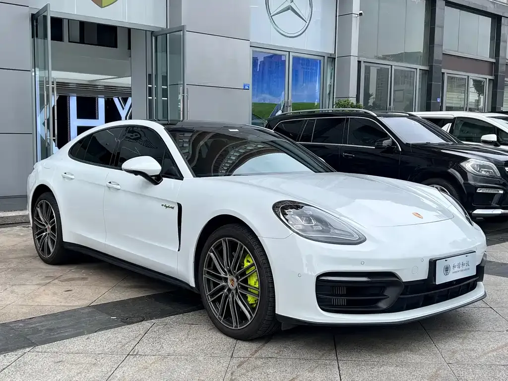 Porsche Panamera Hybrid — фото 3
