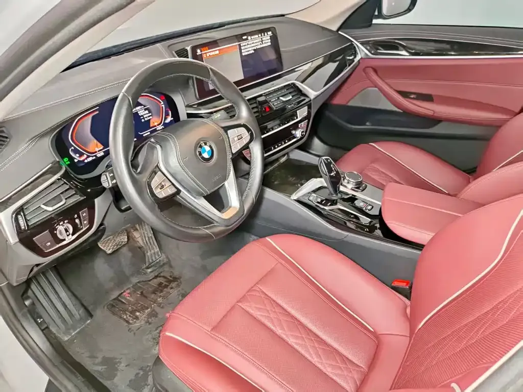BMW 5 Series — фото 6