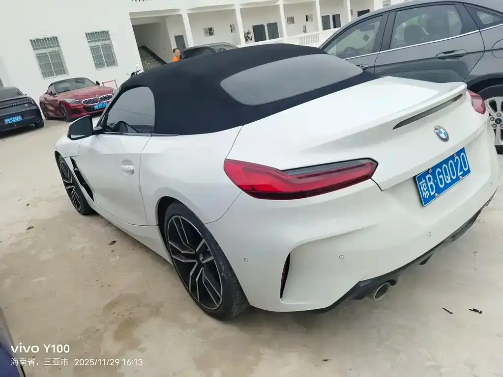 BMW Z4 — фото 7