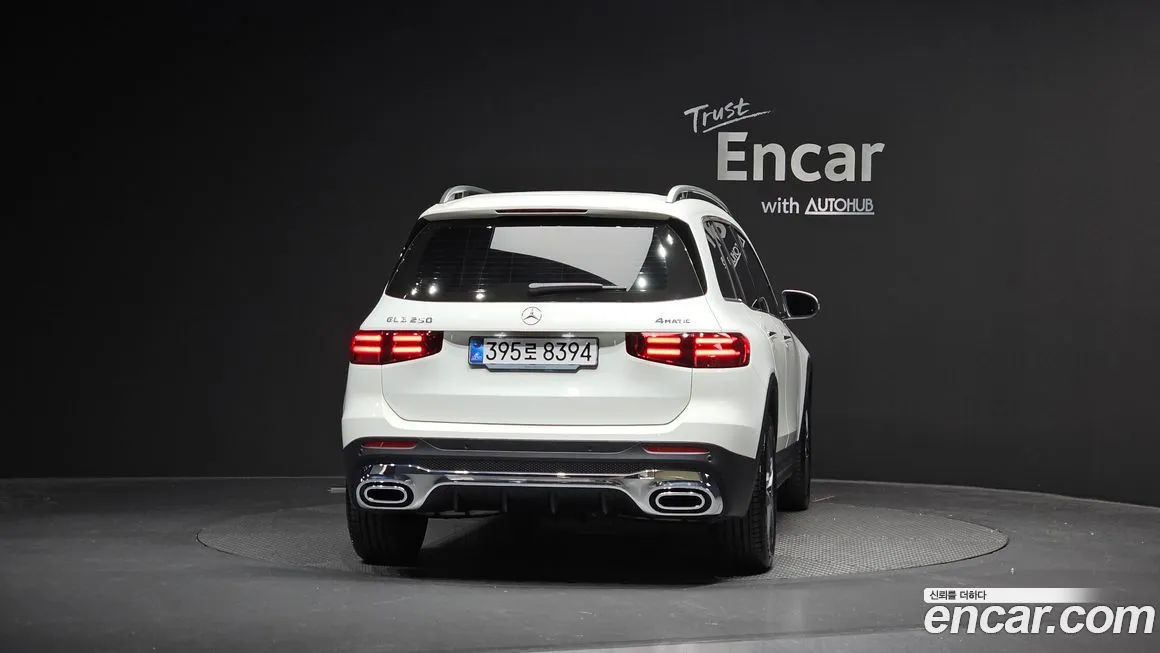 Mercedes-Benz GLB-Class — фото 4