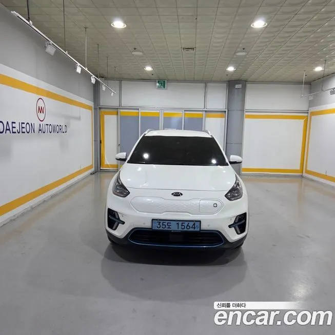 Kia Niro — фото 1