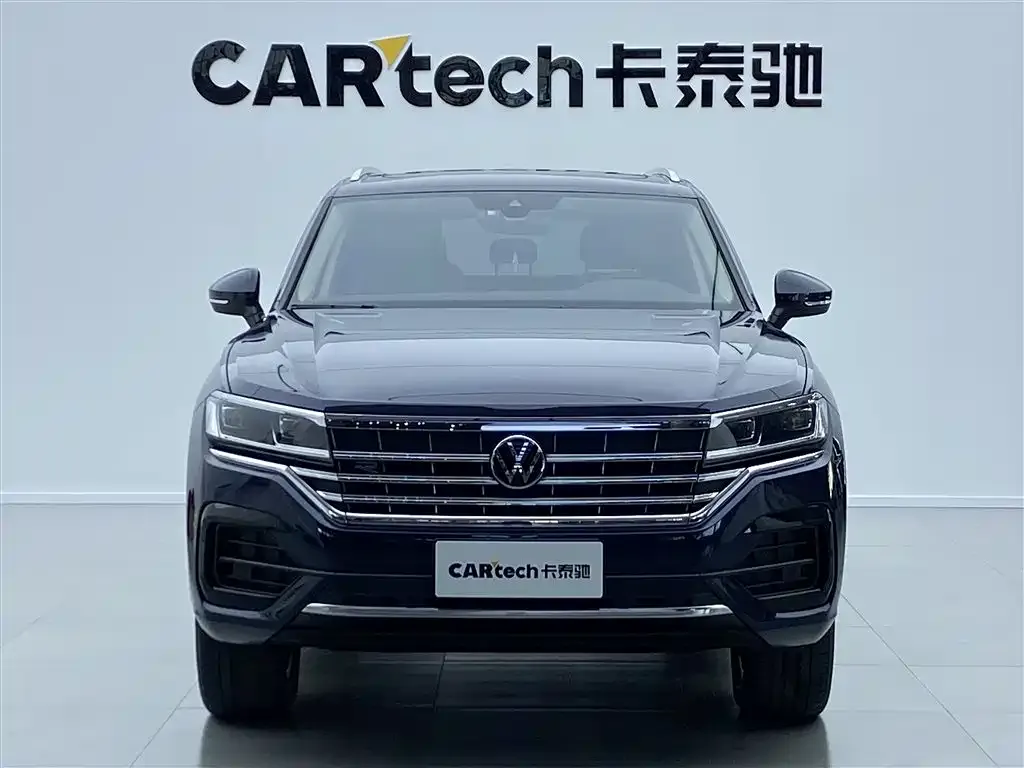 Volkswagen Touareg — фото 4