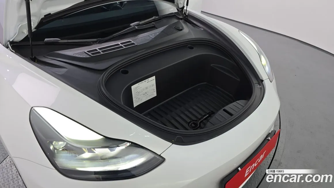 Tesla Model 3 — фото 6