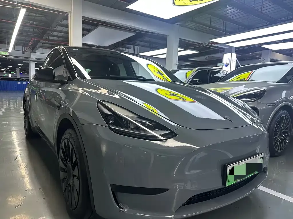 Tesla Model Y — фото 3