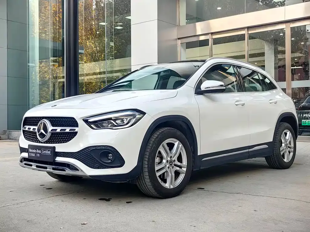 Mercedes-Benz GLA — фото 1