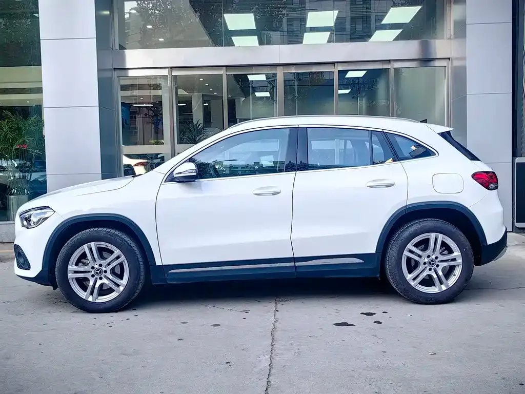 Mercedes-Benz GLA — фото 4
