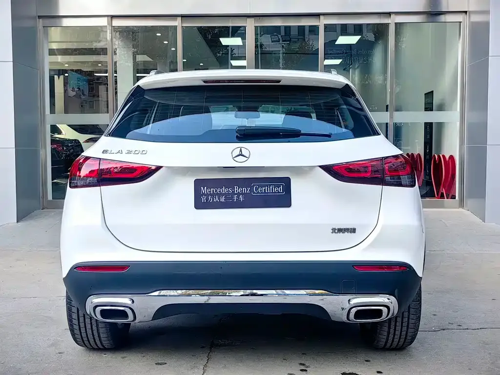 Mercedes-Benz GLA — фото 6