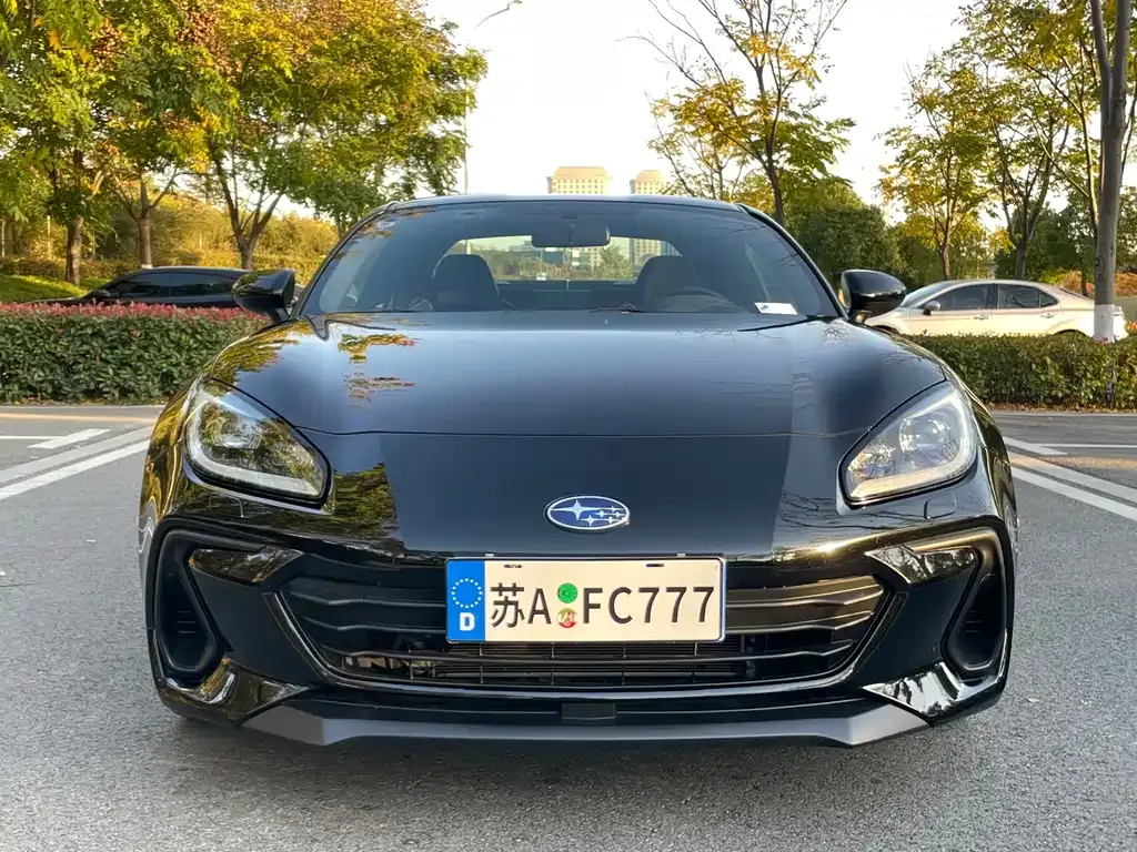 Subaru BRZ — фото 1