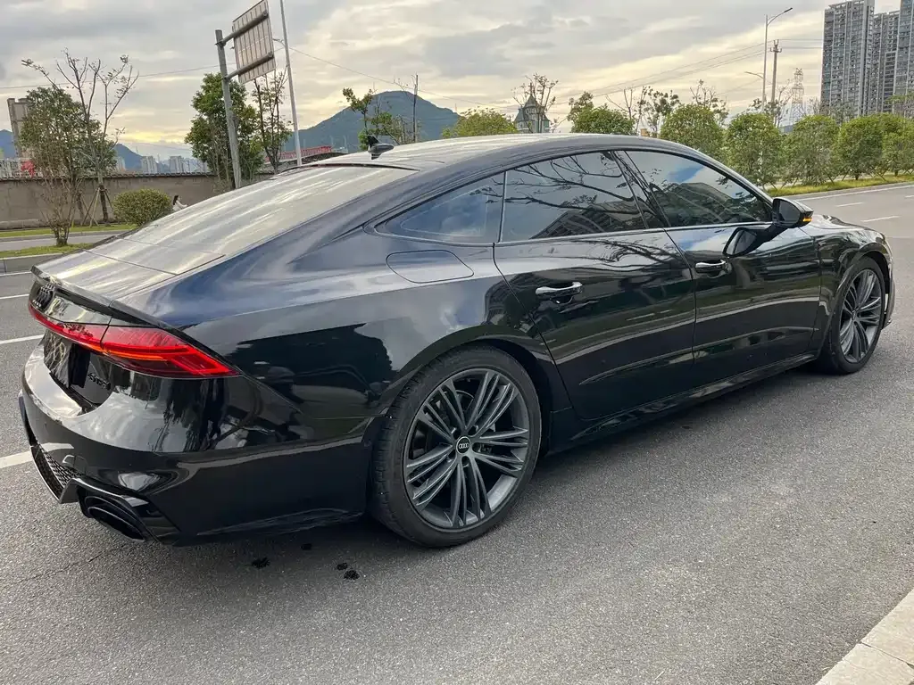 Audi A7 — фото 5