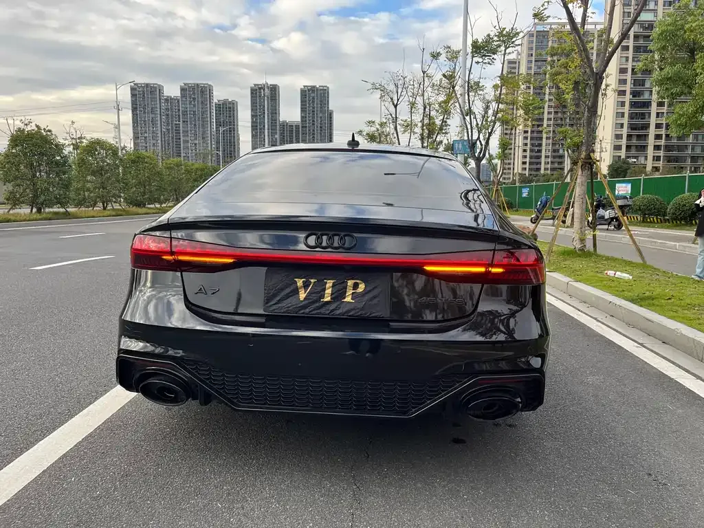 Audi A7 — фото 7