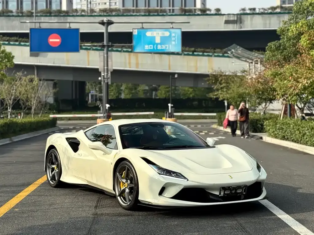 Ferrari F8 — фото 2