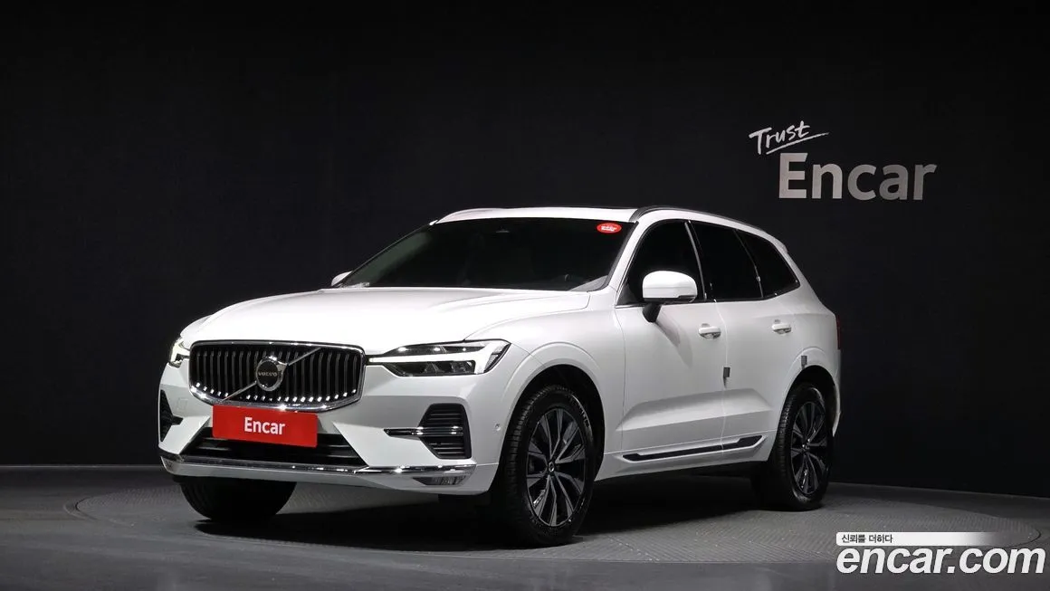 Volvo XC60 — фото 1