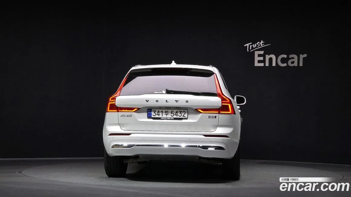 Volvo XC60 — фото 4