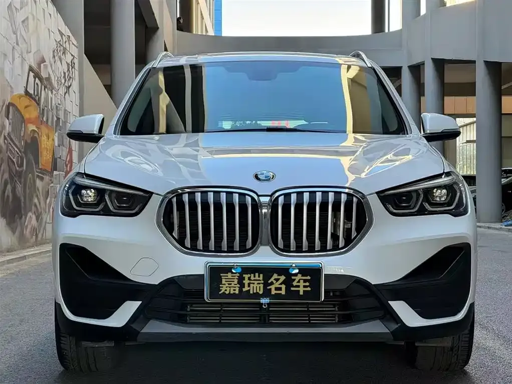 BMW X1 — фото 2