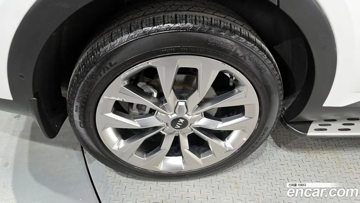 Kia Sorento — фото 5