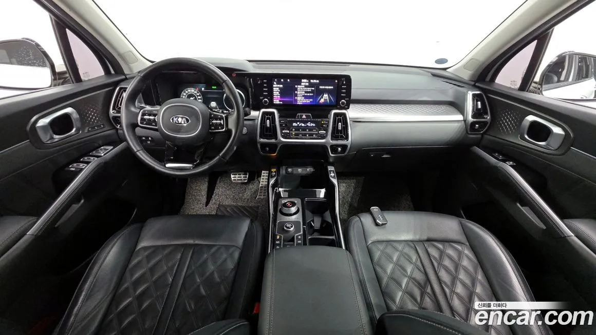 Kia Sorento — фото 7