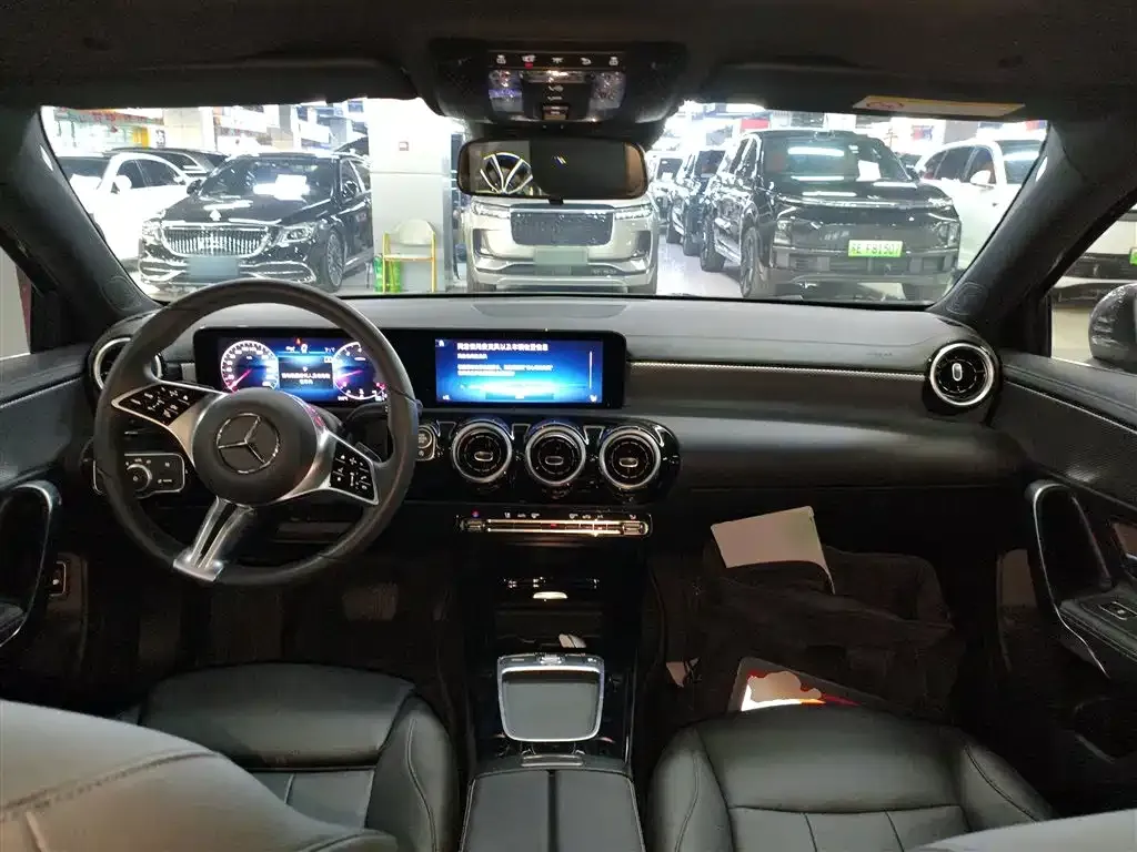 Mercedes-Benz A-Class — фото 10