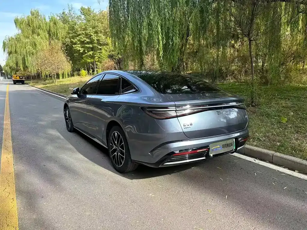 BYD Seal — фото 7