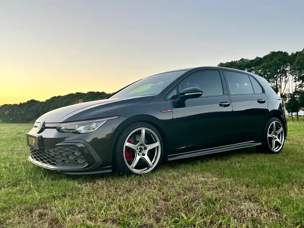 Volkswagen Golf GTI — фото 3