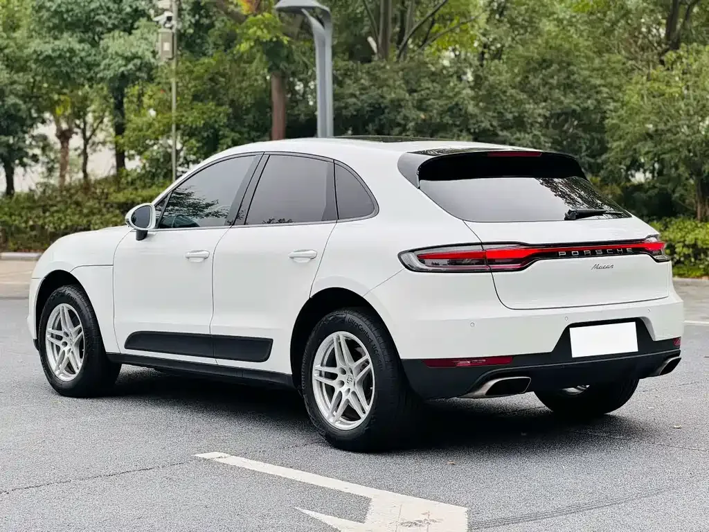 Porsche Macan — фото 8