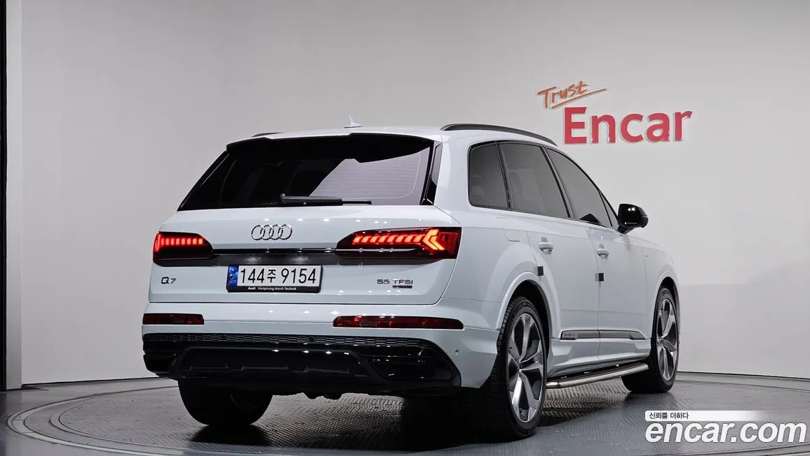 Audi Q7 — фото 2