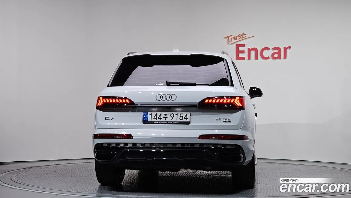 Audi Q7 — фото 4