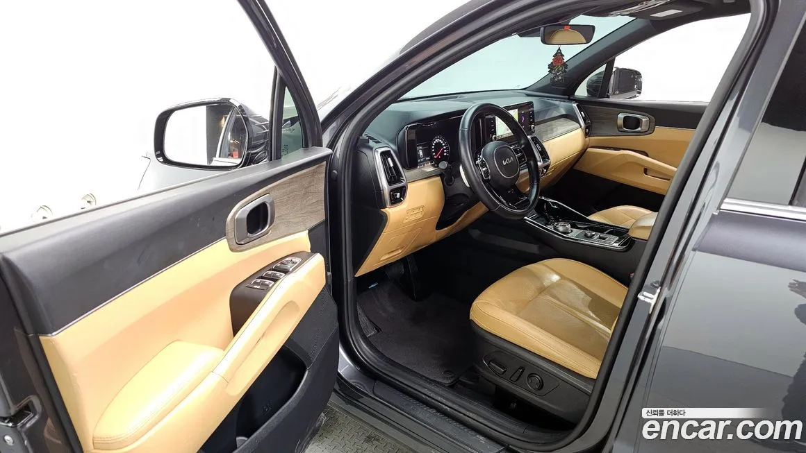 Kia Sorento — фото 10